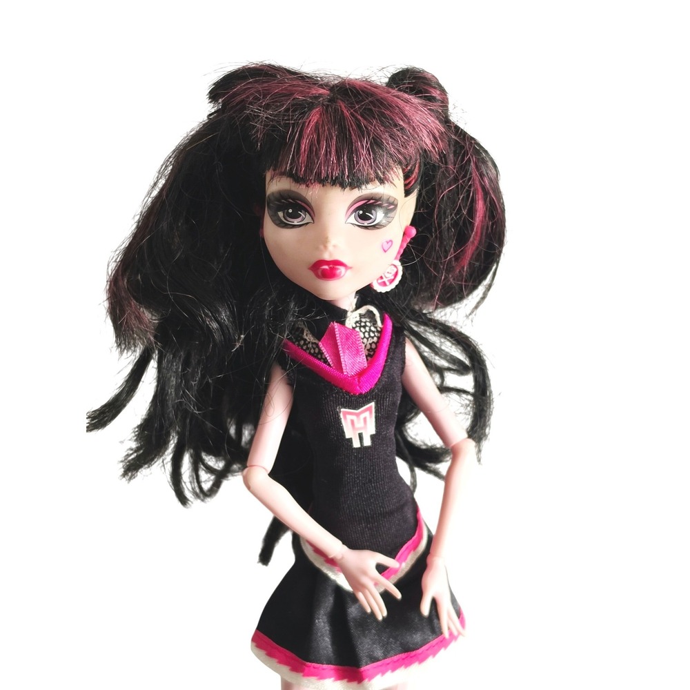 Monster High Draculaura Fearleading Cheerleader Doll Pink Black Outfit Mattel
